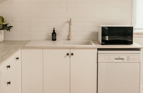 Port Fairy Cabaña | Salt Cottage - a cozy two bedroom home boasting all features perfect for your next Port Fairy trip