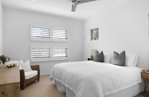 Bateau Bay Casa | Salt House - Escape and immerse amongst a beautiful oasis called Salt House.