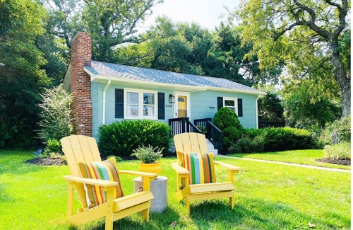 Villas Cabaña | Salt-Kissed Cottage Escape - Sweet Seascape Beach Cottage Bliss!