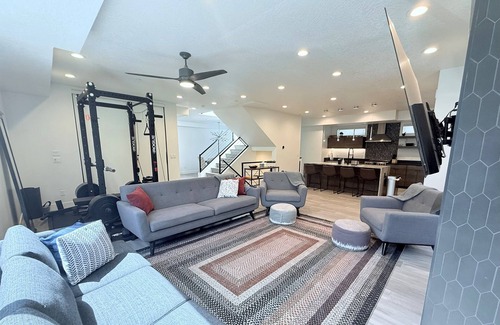 Lower Avenues Casa | Salt Lake Modern City Escape