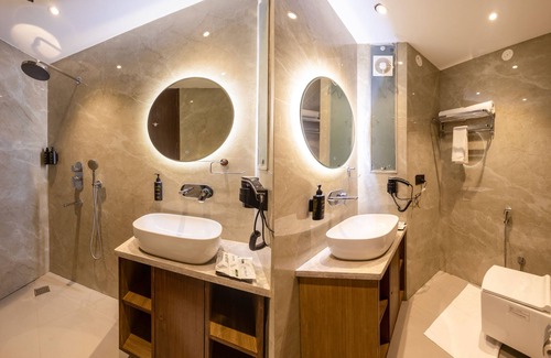 Gurugram Hotel | Saltstayz Premier - Manesar & Sector 86