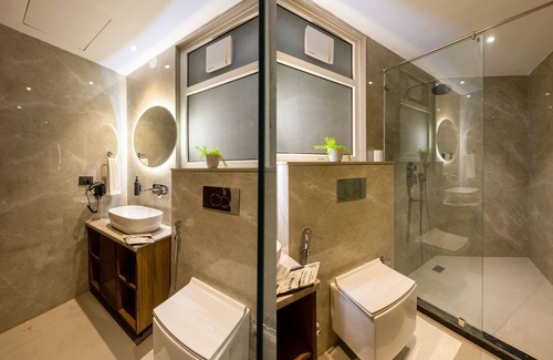 Gurugram Hotel | Saltstayz Premier - Manesar & Sector 86