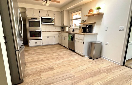 Omaha Casa | Saltwater Pool, Pickleball Court, Indoor Hot Tub, Putting green! 5BR - 3.5BA