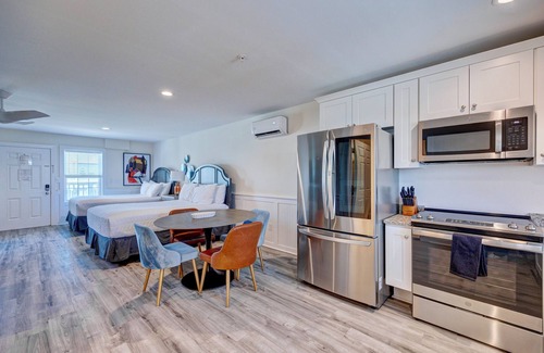 Surf City Apartamento | Saltwater Suites, 206 Queen 2nd Floor