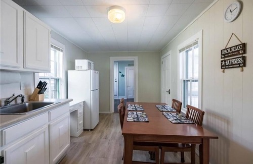 Old Orchard Beach Condominio | Disponible del 24 al 31 de agosto, ahora con descuento, un nivel, 3 camas, vista al mar.