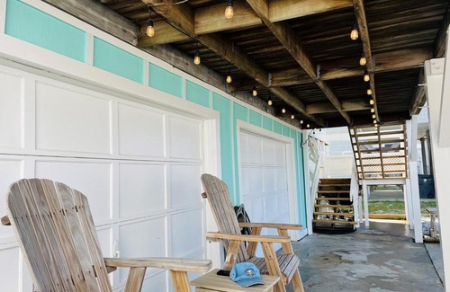 Holden Beach Casa | Salty Paradise home