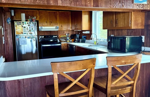 Bethany Beach Cabaña | Salty Paws Beach Cottage - Just Steps From the Shoreline!