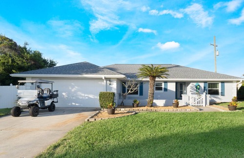 Oceanside Village Casa | Salty Sands Island Home - Steps From The Beach