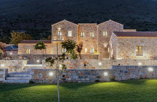 Omales Hotel | Salvia Areopolis All Suite Hotel