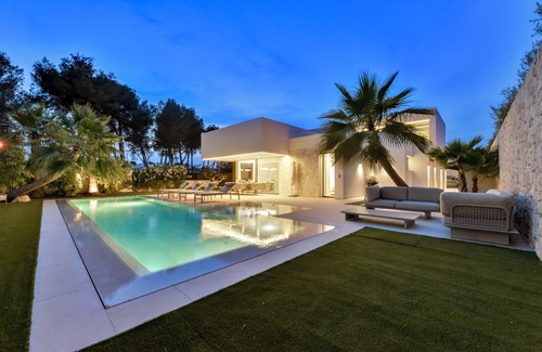 Paichi Villa | Salvora - By Almarina Villas