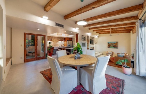 Sam Hughes Casa | Sam Hughes / Completely Remodeled / 2 BR 1.5 BA