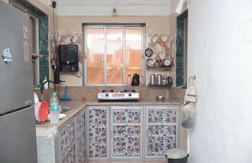 Mumbai Cabaña | Sam's Outhouse Stay