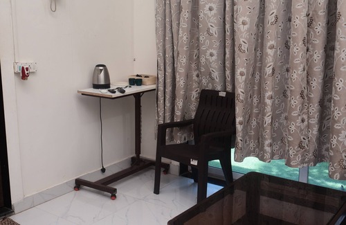 Mumbai Cabaña | Sam's Outhouse Stay