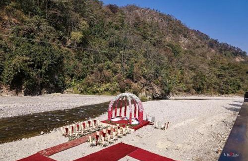 Sirala Hotel | Samsara River Resort by H2O Hospitality