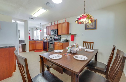 North San Antonio - SAT Cabaña | San Antonio Area Home w/Deck, 14 Mi to Dtwn!