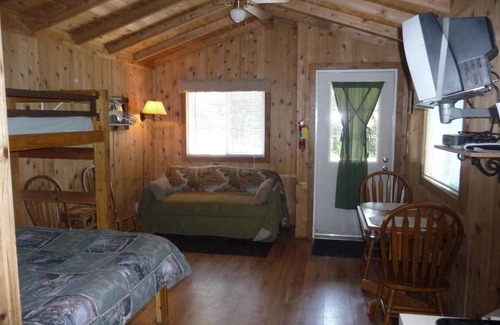 Paicines Complejo | San Benito Camping Resort Studio Cabin 1
