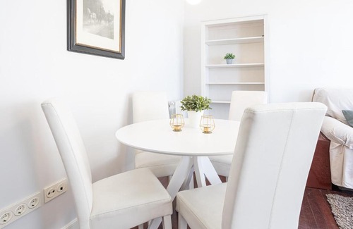 Zarautz Apartamento | SAN LUIS 2 Vivienda, playa y garaje by Egona