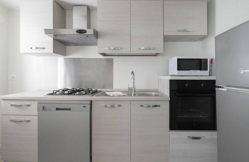 Castello Apartamento | San Marco Style Canal View Apt 1 by Wonderful Italy