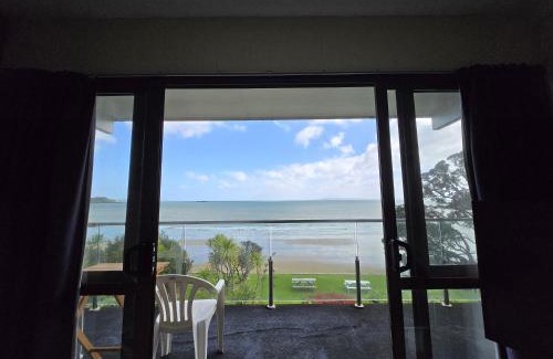 Kapiti Island Hotel | San Marino Motor Lodge