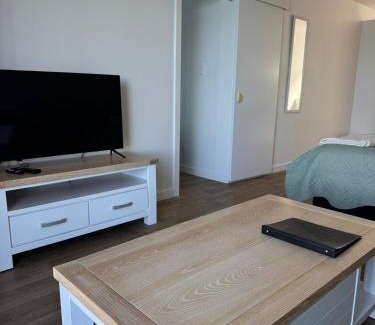 Kapiti Island Hotel | San Marino Motor Lodge