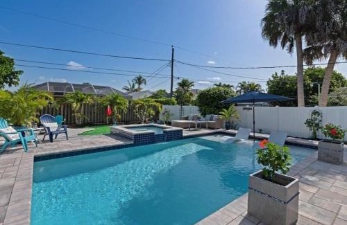 Naples Park Casa | Sanctuary Home Naples-Luxury Beach House with Private Pool and Oasis!