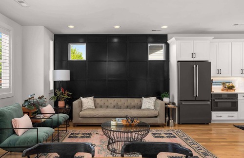 McFerrin Park Casa | Sanctuary + Hot Tub + Outdoor Haven