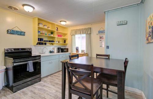 Grayland Casa | Sand and Surf Cottage 2-Bed by the Sea w fireplace