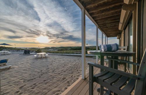 North Truro Hotel | Sandbars Inn