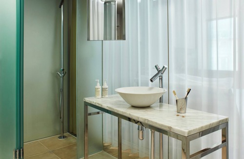 Fitzrovia Hotel | Sanderson London, a Morgans Originals hotel
