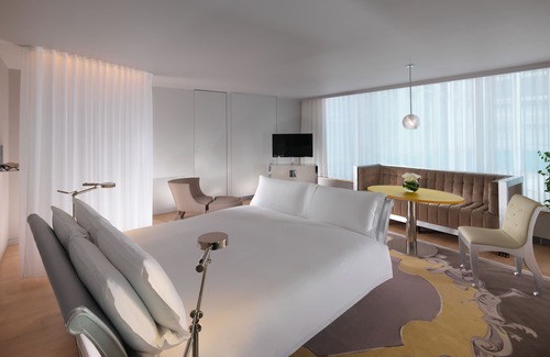 Fitzrovia Hotel | Sanderson London, a Morgans Originals hotel