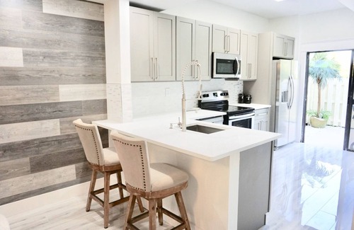 Bella Vista Condominio | : Sandy Feet Retreat: ¡Camina a la playa! :