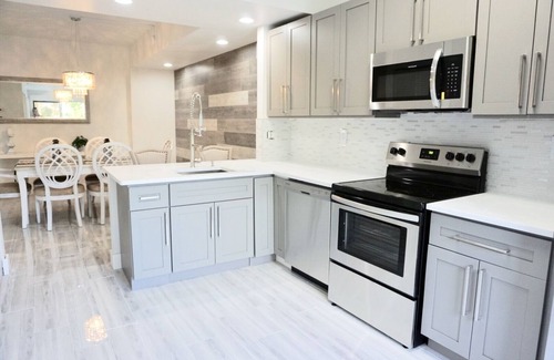 Bella Vista Condominio | : Sandy Feet Retreat: ¡Camina a la playa! :