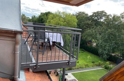 Bitterfeld Apartamento | Saniertes Penthouse im Park am Goitzschesee