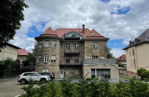 Bitterfeld Apartamento | Saniertes Penthouse im Park am Goitzschesee