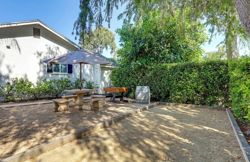 Santa Barbara Cabaña | Santa Barbara Vacation Rental w/ Pool & Hot Tub!