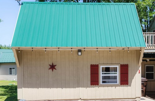 Christmas Apartamento | Santa's Shack Studio - Near Pictured Rocks
