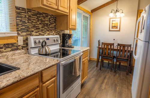 Christmas Casa | Santa's Shack Triplex - near Pictured Rocks