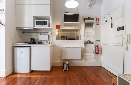 Misericordia Apartamento | Santos Tiny Studio by Homing