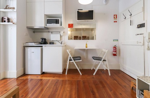 Misericordia Apartamento | Santos Tiny Studio by Homing