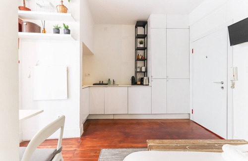 Misericordia Apartamento | Santos Tiny Studio II by Homing