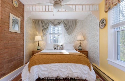 Saratoga Springs Cama Y Desayuno | Saratoga Farmstead B&B