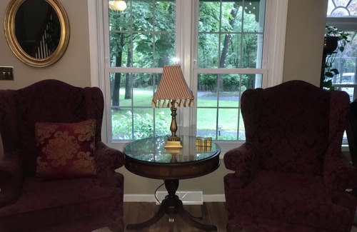 Saratoga Springs Casa | Saratoga Home close to Race Track. Privacy in a spacious home with Pool