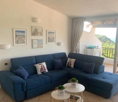 Li Cuncheddi Apartamento | Sardegna Costa Corallina Appartamento Luxury Vista Mare in splendido villaggio - IUN R6511