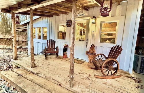 Independence Cabina | Sardis Lake Bunkhouse. Deer Camp . WiFi