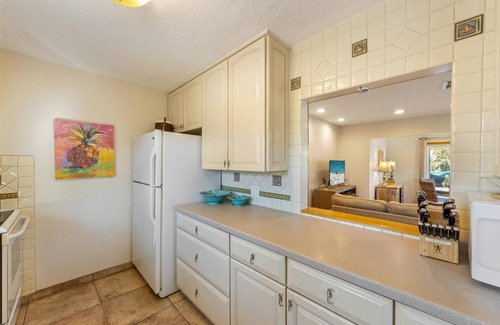 Whitney Beach Casa | Sassy Seahorse: Heated pool, hot tub, ping pong, Foosball and pool table!