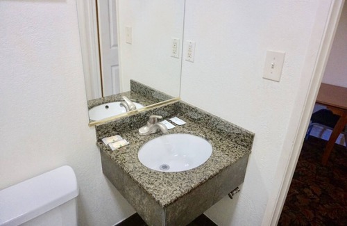 Los Angeles Hotel | Satellite Motel