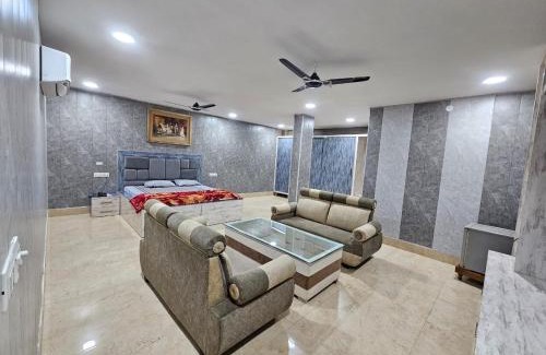 Tohana Hotel | Satyam Hotel