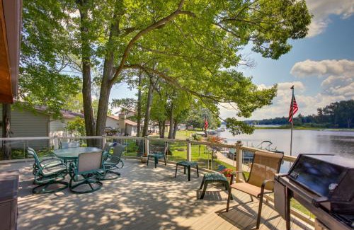 Cadillac Casa | Sauna and Fireplaces! Lakefront Cadillac Retreat