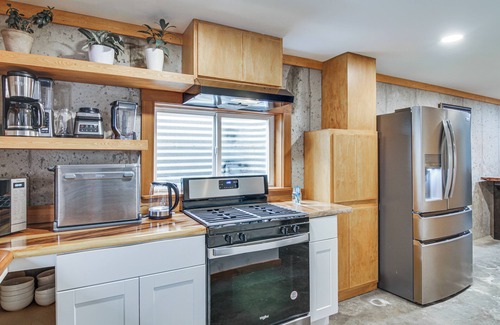 Bozeman Apartamento | Sauna, Cold Plunge & More! Belgrade Getaway