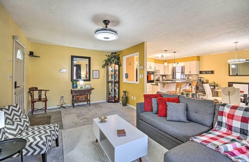 Locust Grove Casa | Sauna & Game Room: Lake House in Locust Grove!